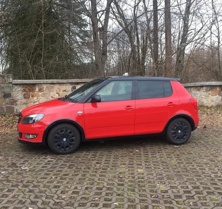 Skoda Fabia cena 22999 przebieg: 173509, rok produkcji 2011 z Skierniewice małe 667